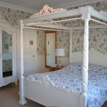 Cranleigh Hotel ไรเกท ภายนอก รูปภาพ