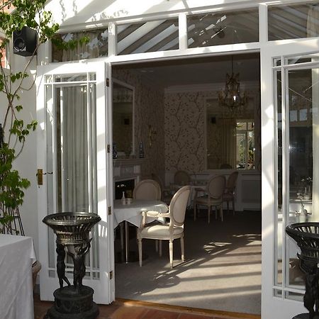Cranleigh Hotel ไรเกท ภายนอก รูปภาพ
