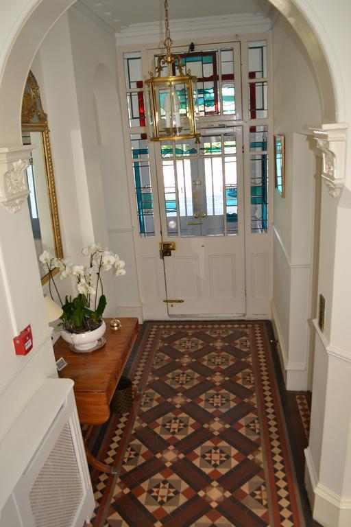 Cranleigh Hotel ไรเกท ภายนอก รูปภาพ