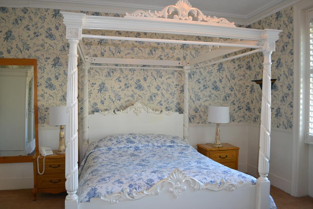 Cranleigh Hotel ไรเกท ภายนอก รูปภาพ