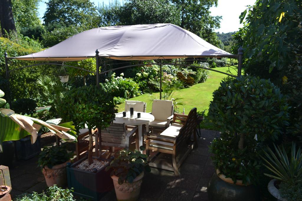 Cranleigh Hotel ไรเกท ภายนอก รูปภาพ