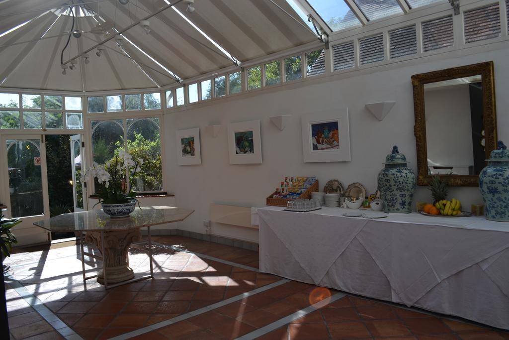 Cranleigh Hotel ไรเกท ภายนอก รูปภาพ